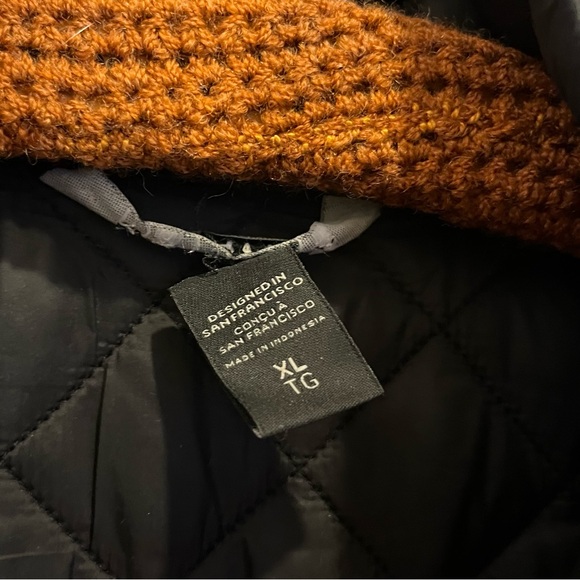 Athleta black xl whisper featherless jacket GUC - Picture 3 of 3